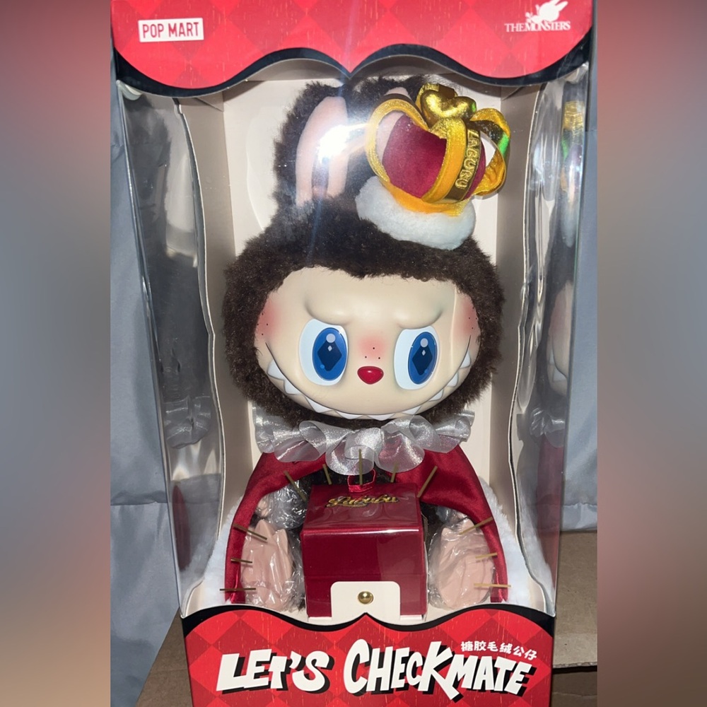 POP MART The Monsters Let’s Checkmate King - Picture 5 of 16